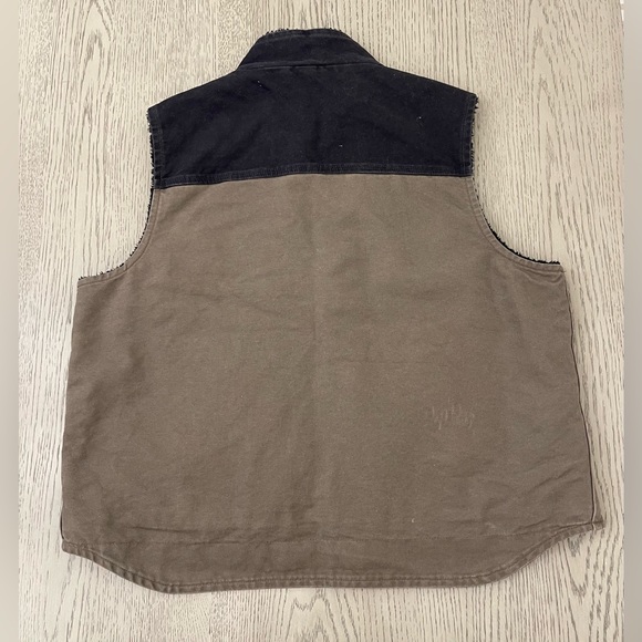 MENS CARHARTT VEST - Picture 2 of 2